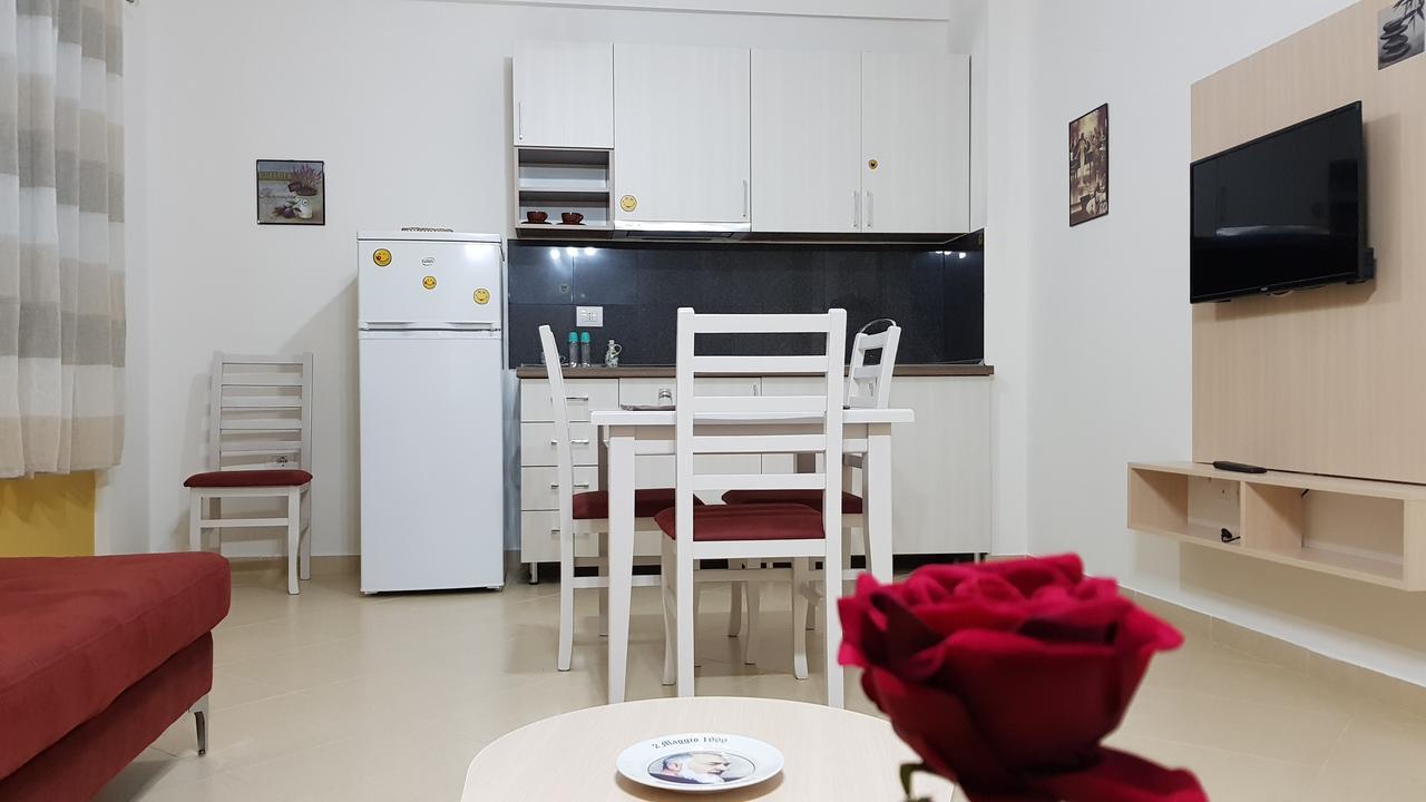 Appartamento Giallo Vlorë Eksteriør billede