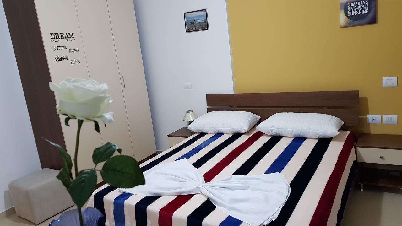 Appartamento Giallo Vlorë Eksteriør billede